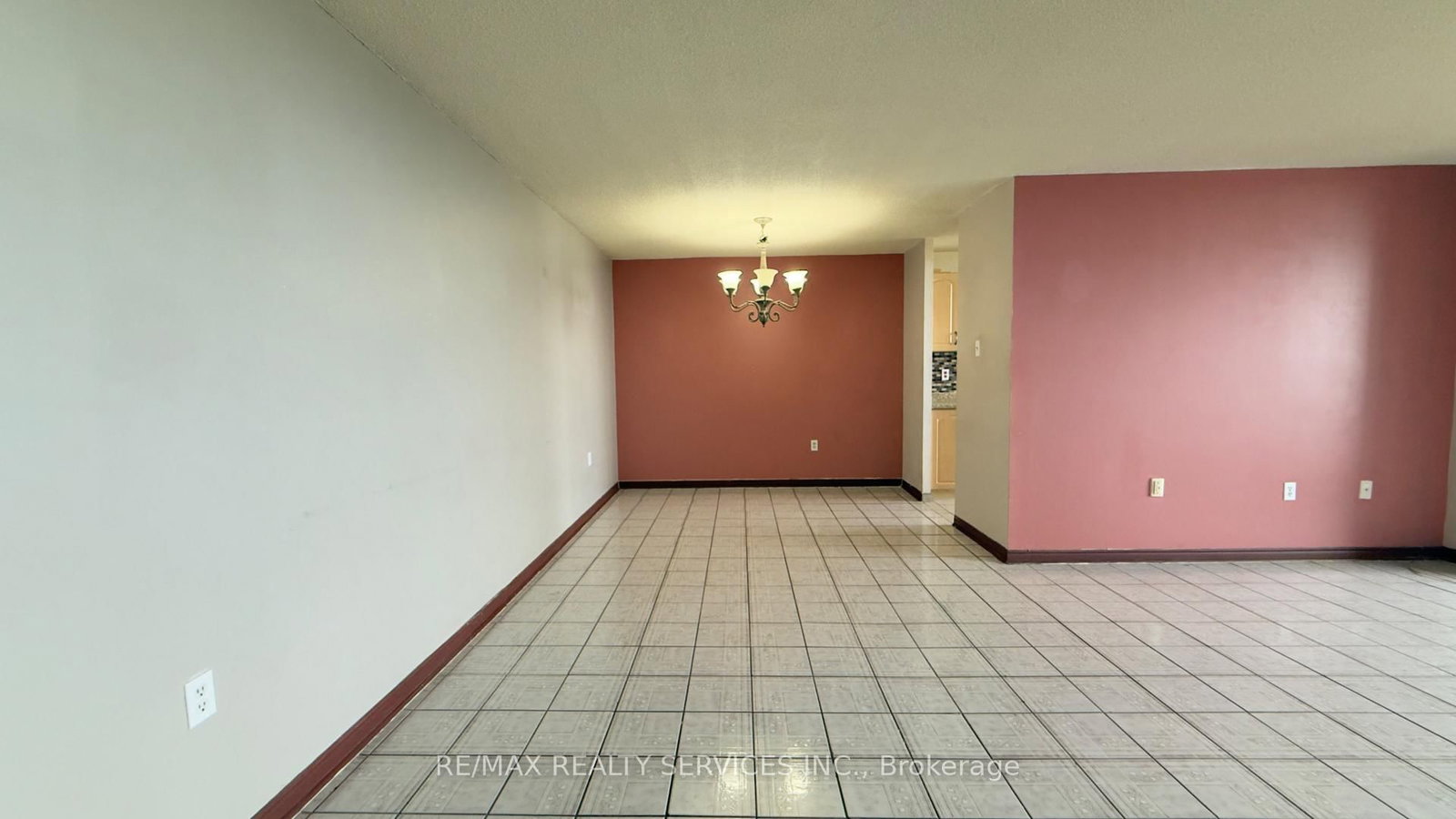 4 Kings Cross Road • #1807 • Brampton, ON photo 11