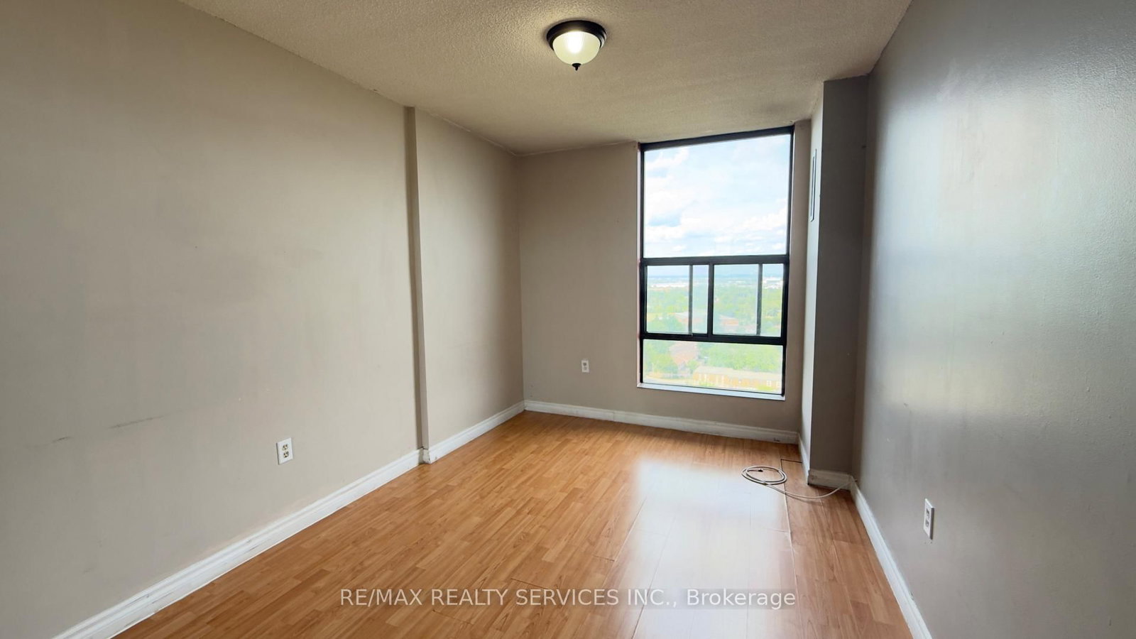 4 Kings Cross Road • #1807 • Brampton, ON photo 21