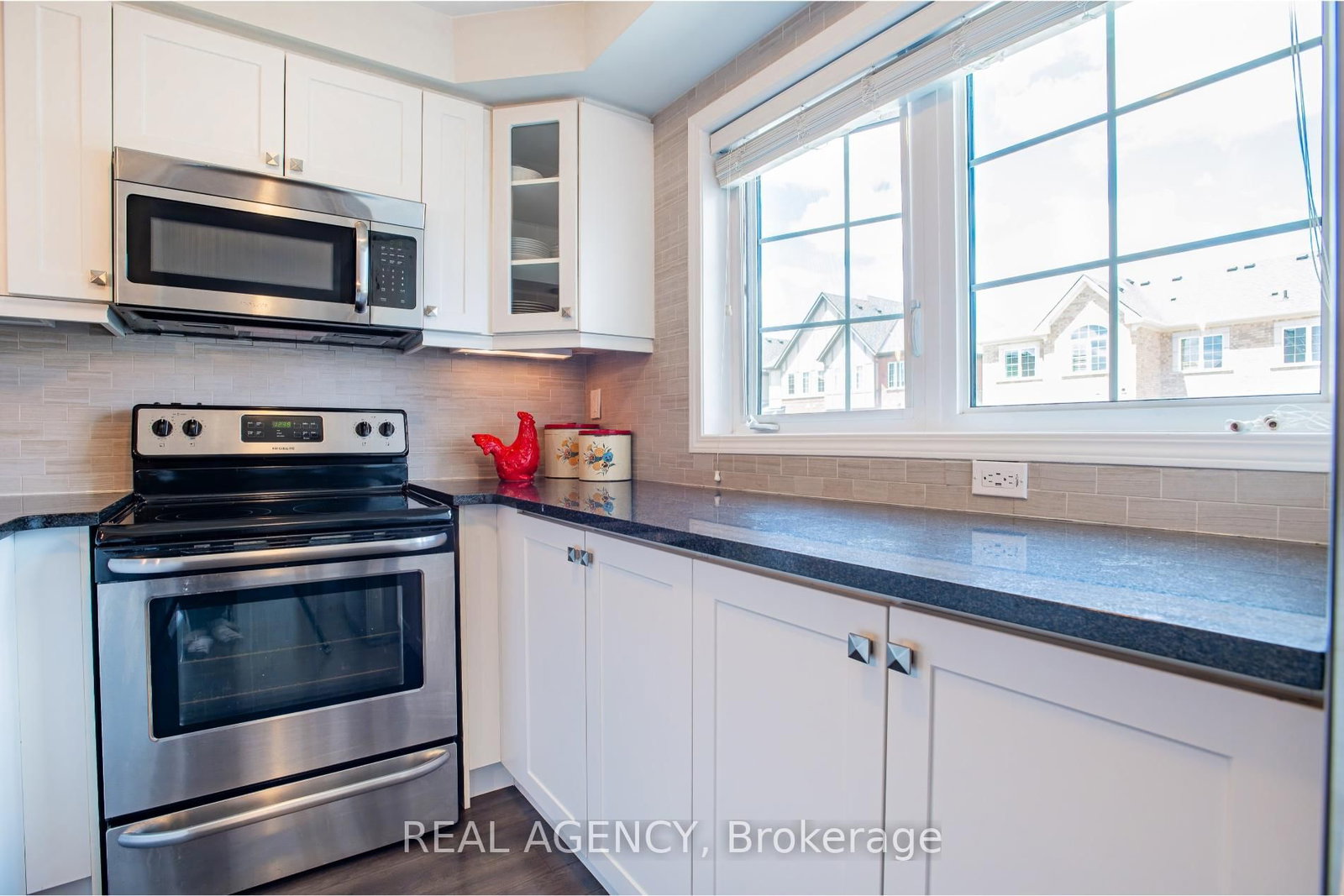 284 Jemima Drive • Oakville, ON photo 10