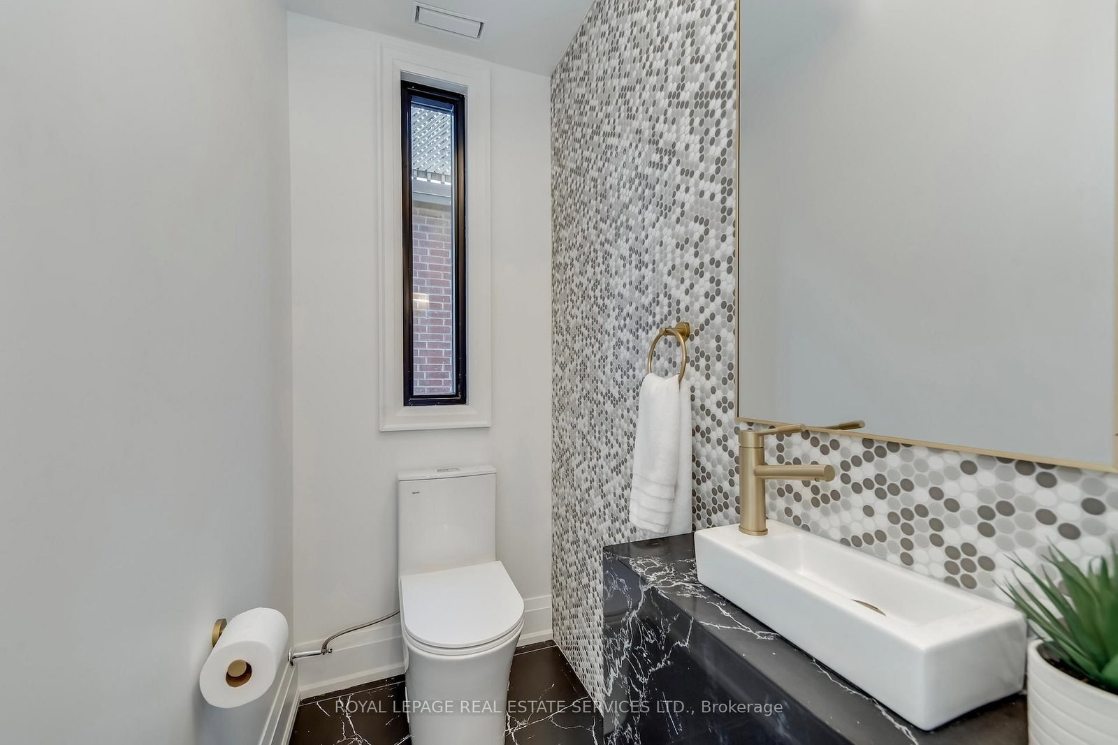 561 Durie Street • Toronto, ON photo 21