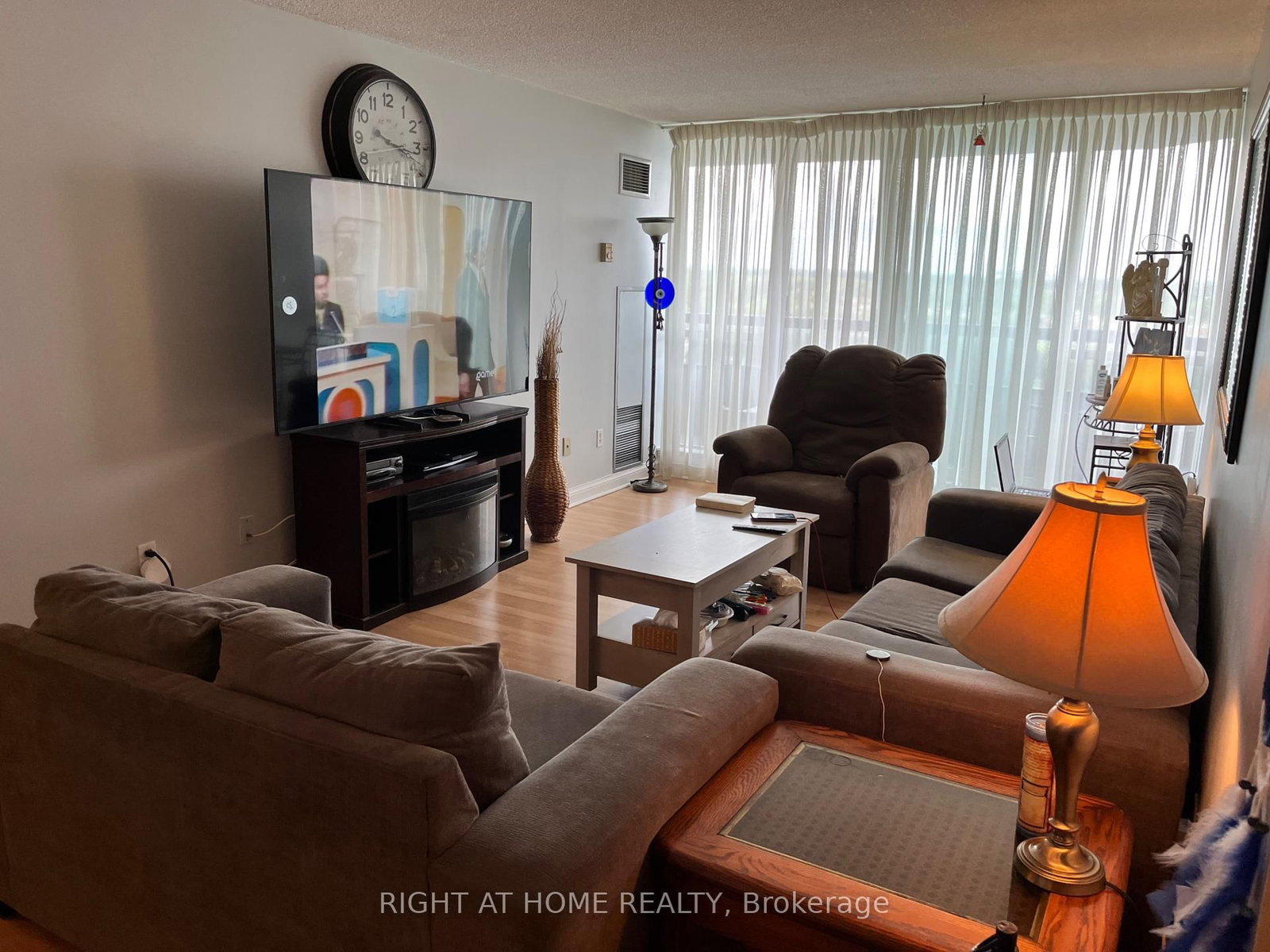 24 Hanover Road • #1507 • Brampton, ON photo 8