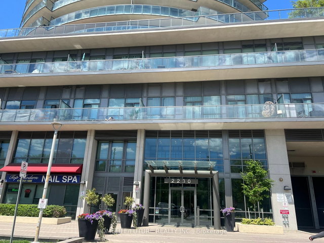 403 - 2230 Lake Shore Boulevard W