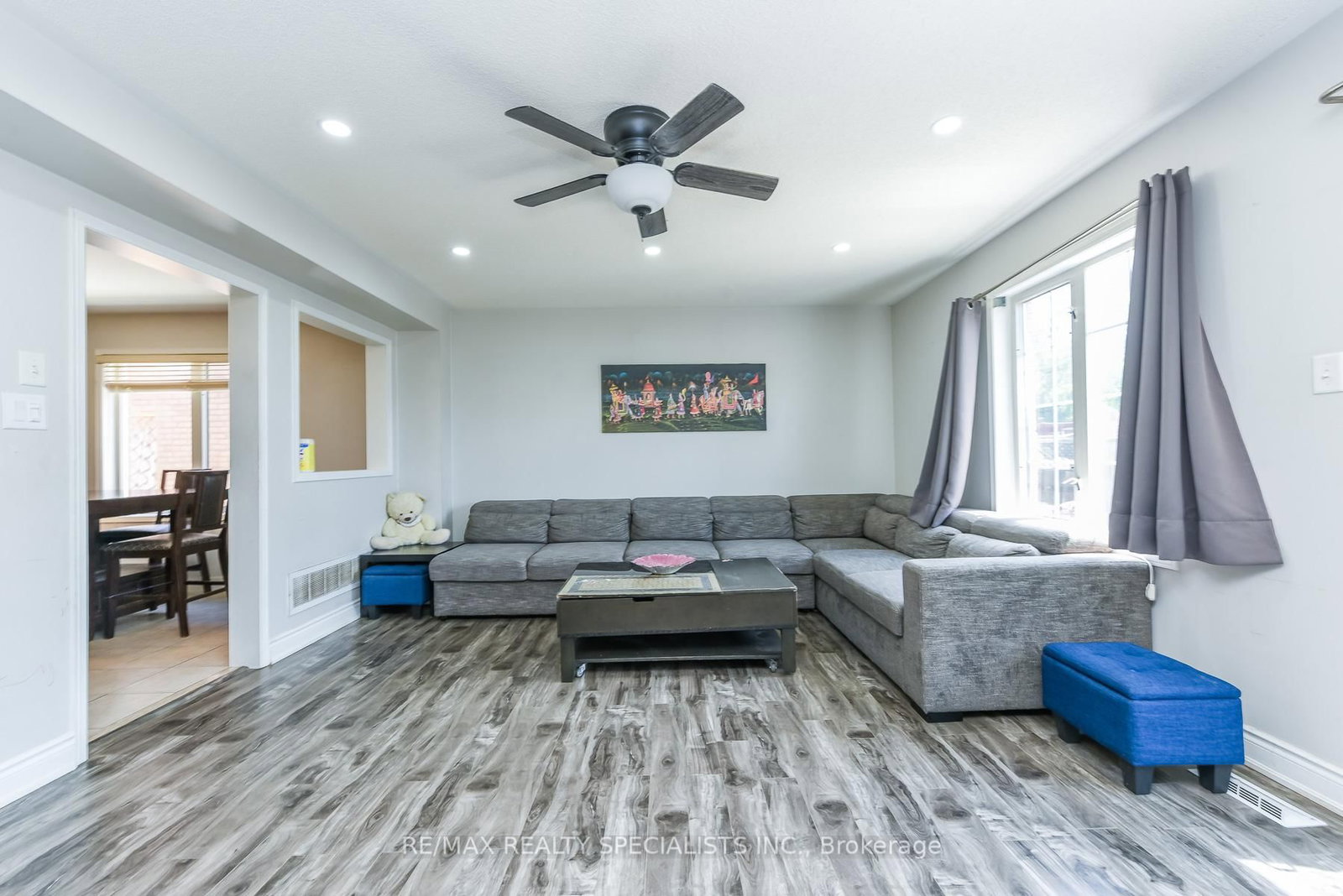 27 Rotunda Street • Brampton, ON photo 9