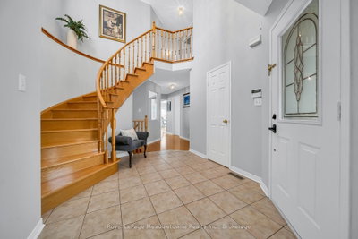 1201 Fox Crescent • Milton, ON photo 4