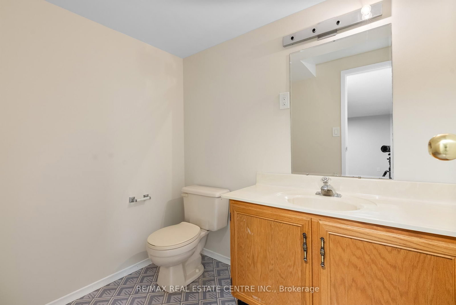 4623 Hewicks Lane • Mississauga, ON photo 35