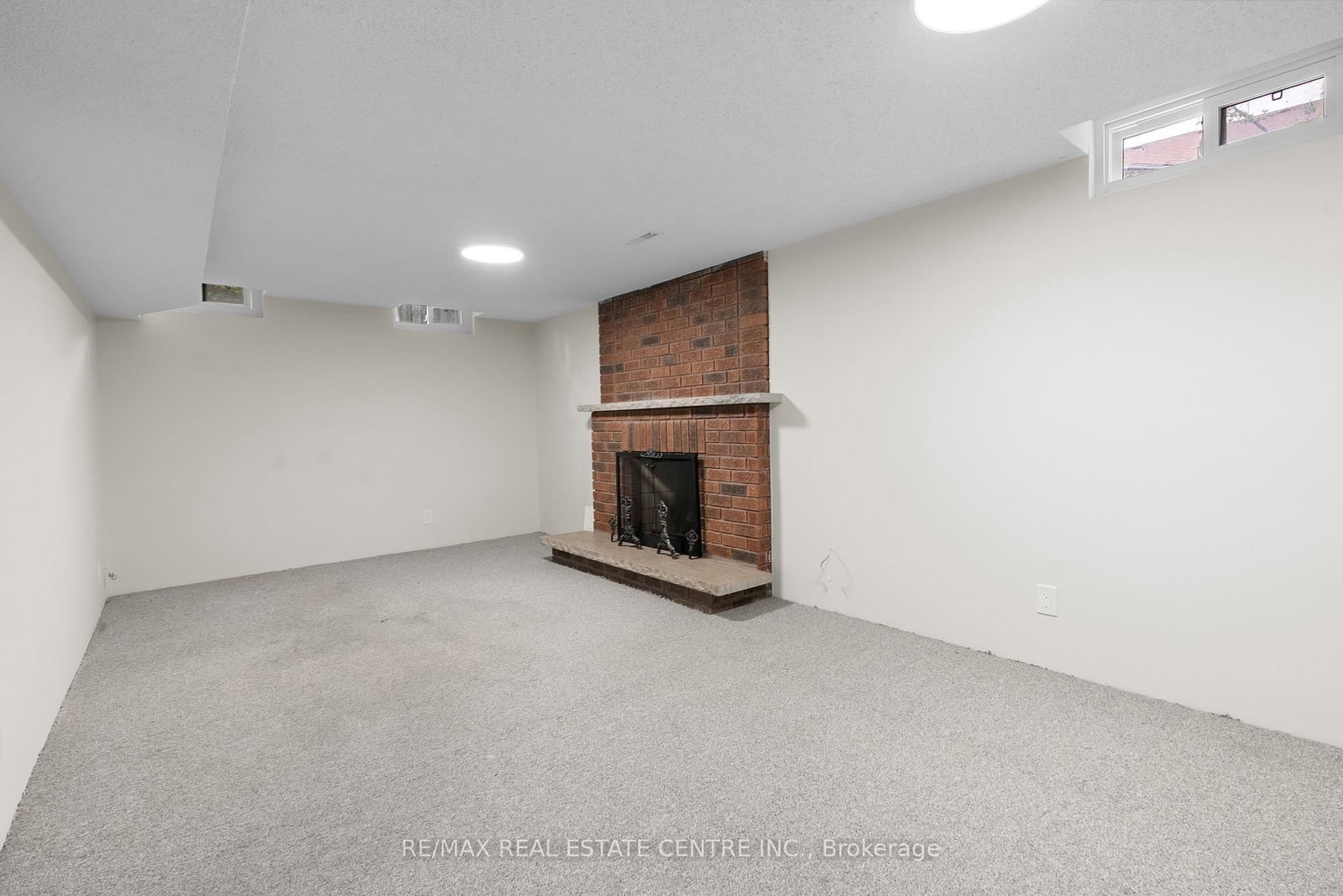 4623 Hewicks Lane • Mississauga, ON photo 37