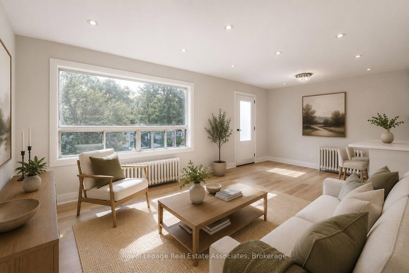 2 - 237 Lakeshore Road E