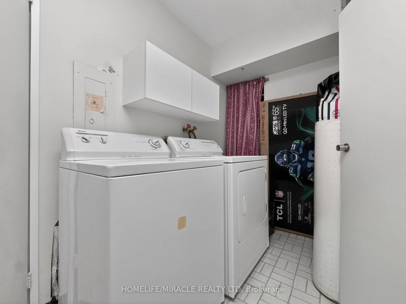 412 - 1580 Mississauga valley Boulevard