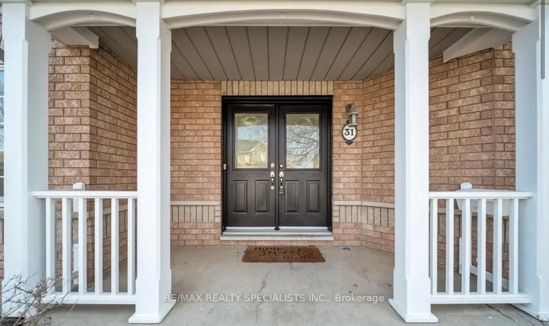 31 Bramcedar Crescent