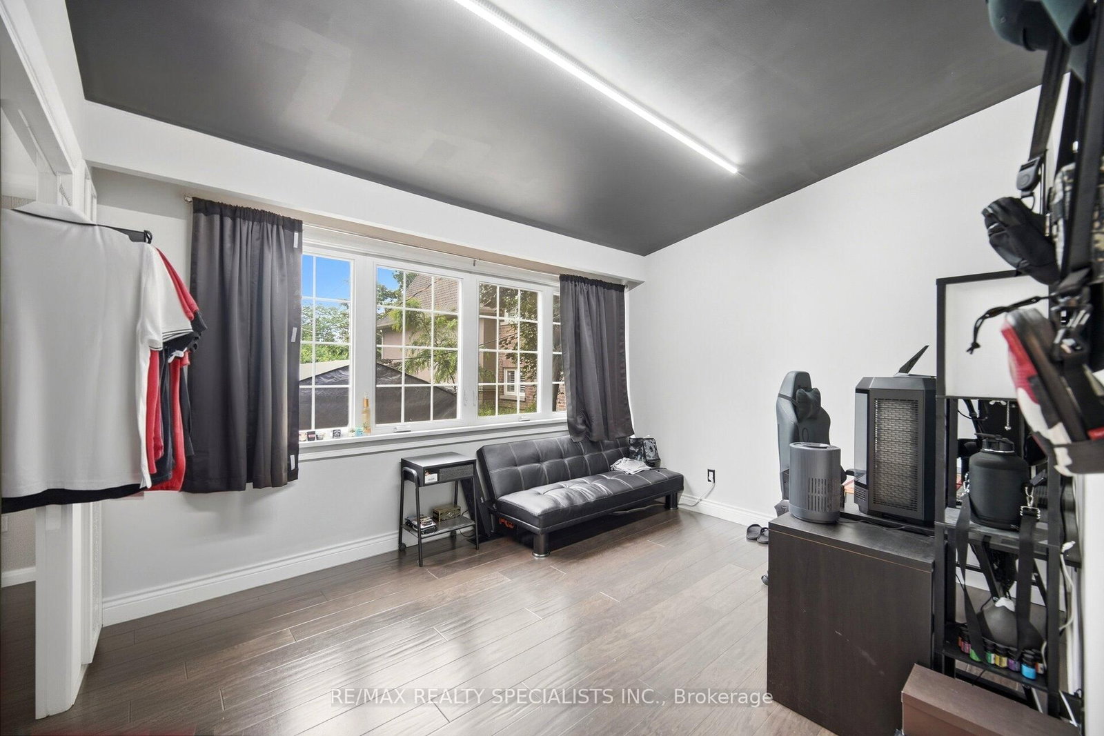 709 Queensway W • Mississauga, ON photo 11