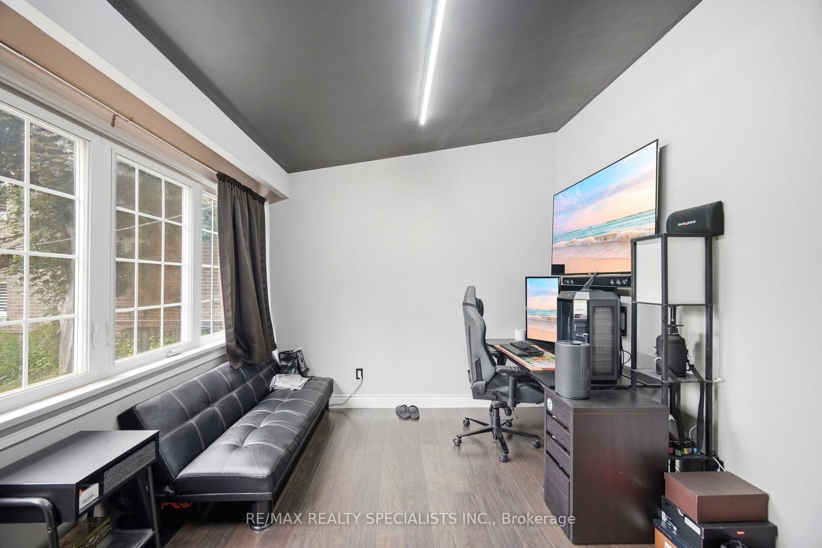 709 Queensway W • Mississauga, ON photo 13