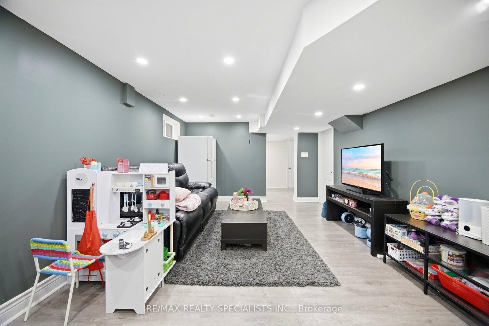 709 Queensway W • Mississauga, ON photo 16