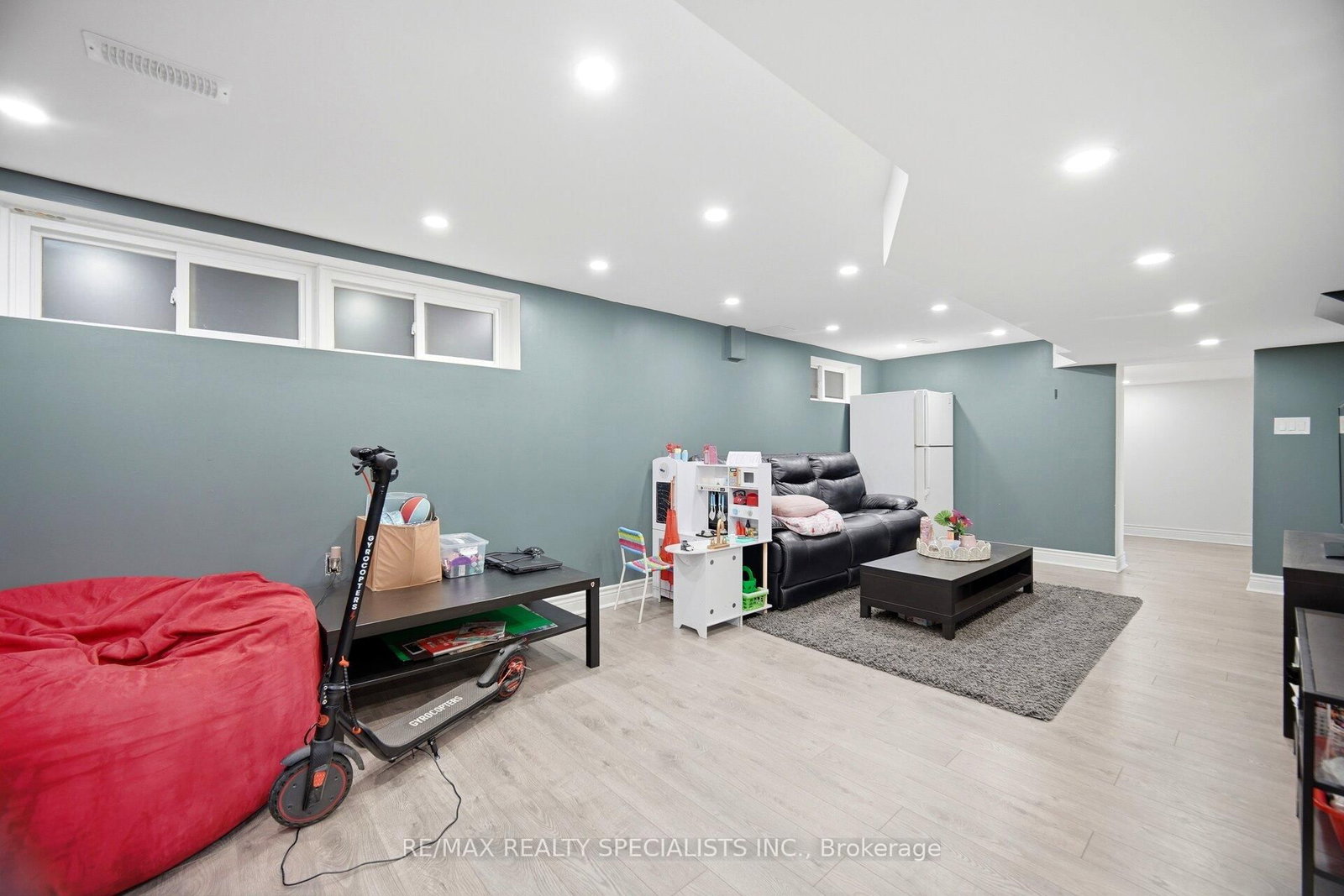 709 Queensway W • Mississauga, ON photo 19