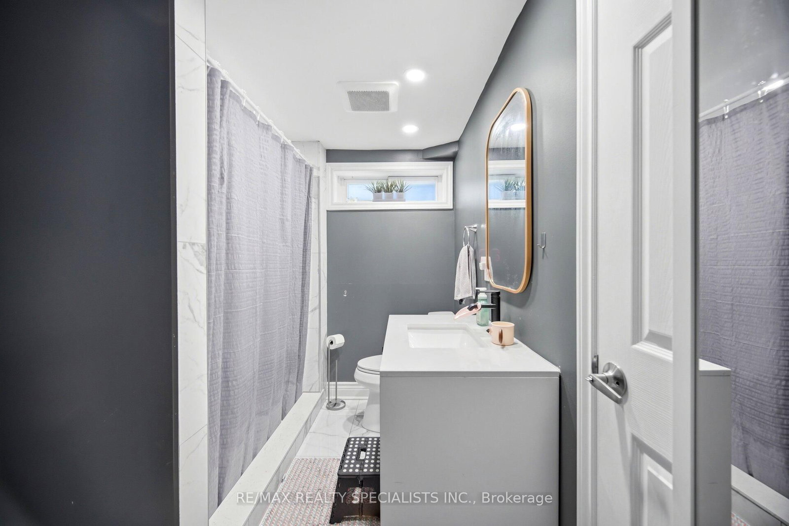 709 Queensway W • Mississauga, ON photo 24