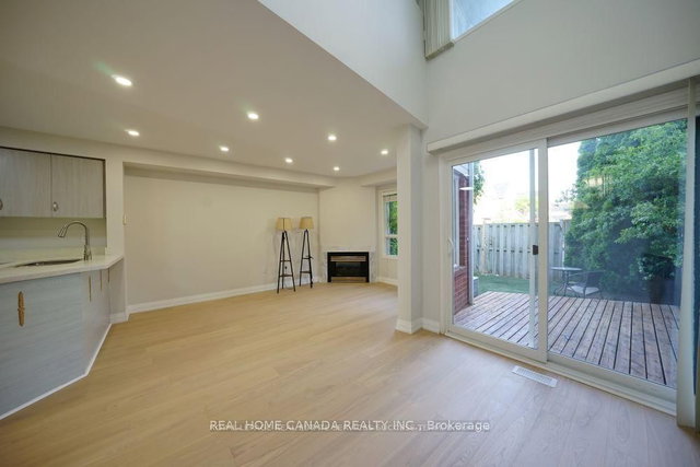 17 - 1240 Westview Terrace