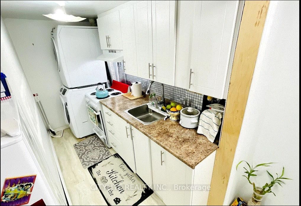8 Horseshoe Brampton,ON L6S 1S1 — Photo 10