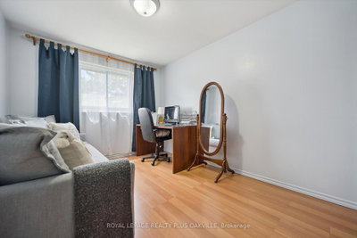 1221 Dundix Mississauga,ON L4Y 3Y9 — Photo 16
