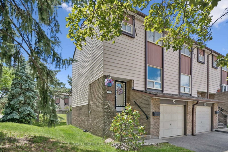 37 - 1221 Dundix Road