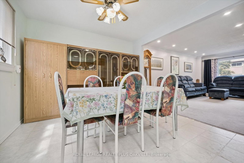 1221 Dundix Mississauga,ON L4Y 3Y9 — Photo 8