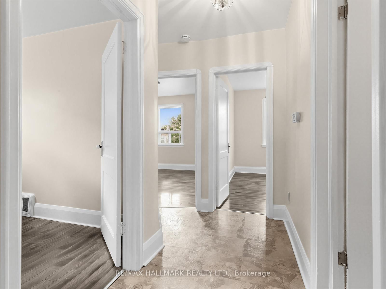 38 Ypres Road • Toronto, ON photo 13