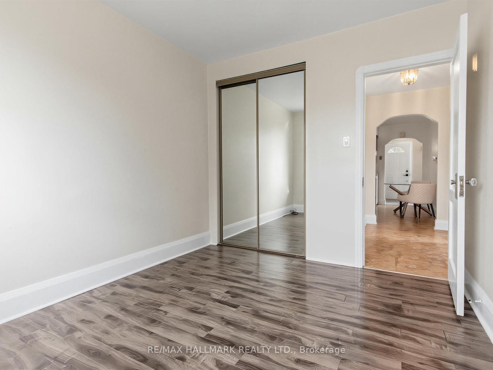 38 Ypres Road • Toronto, ON photo 16