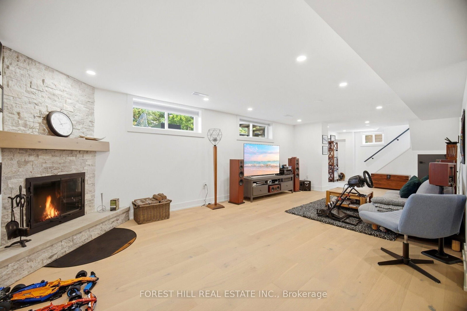 20 Silverhill Drive • Toronto, ON photo 23