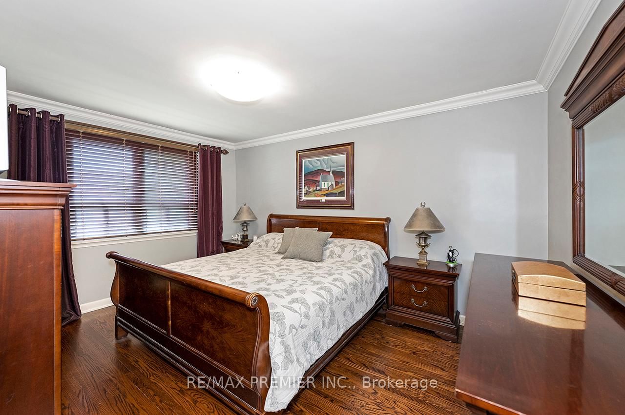 2894 Weston Road • Toronto, ON photo 19