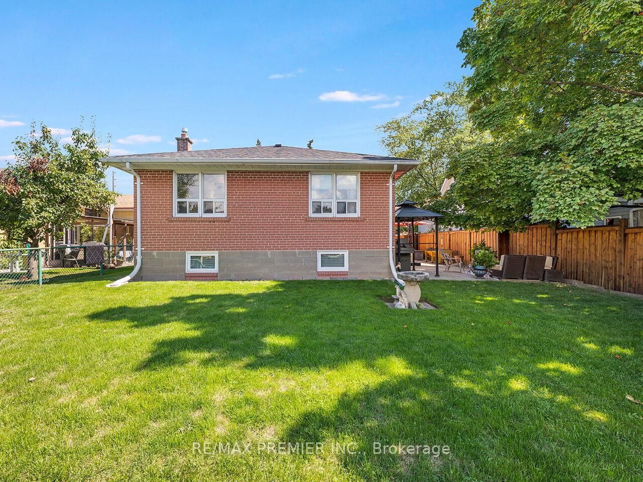 2894 Weston Road • Toronto, ON photo 32
