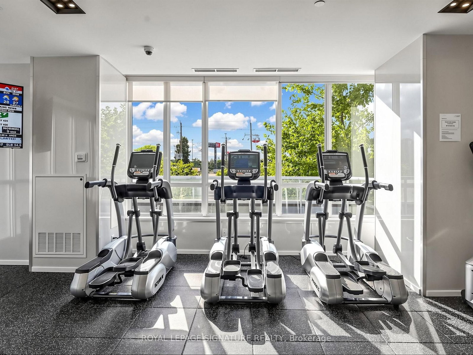 56 Annie Craig Drive • #4704 • Toronto, ON photo 37