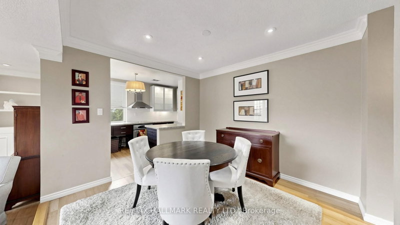 49 Queen Mississauga,ON L5G 4N6 — Photo 11