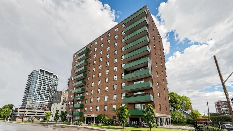 402 - 49 Queen Street E