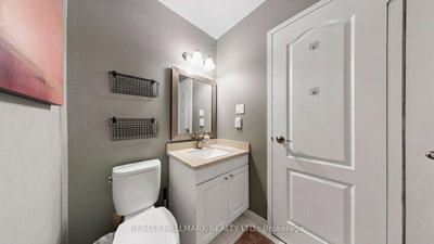 49 Queen Mississauga,ON L5G 4N6 — Photo 27