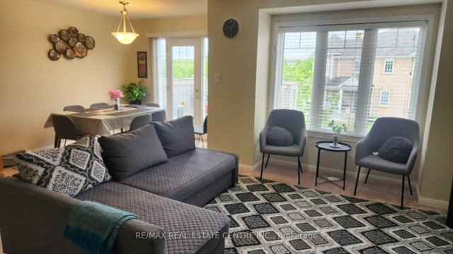 221 Slingsby Landing