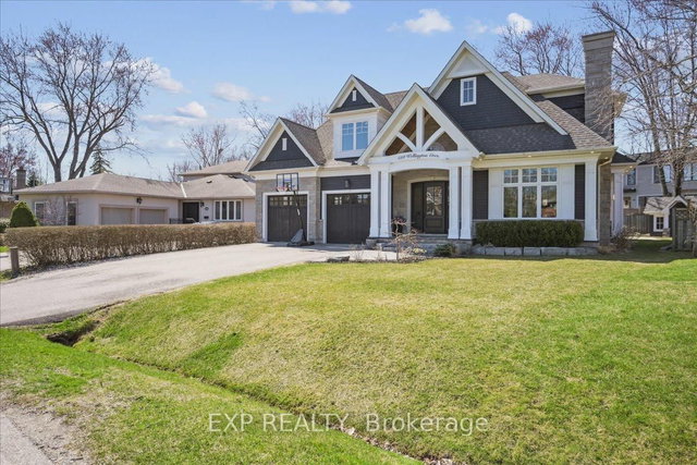 528 Wellington Crescent