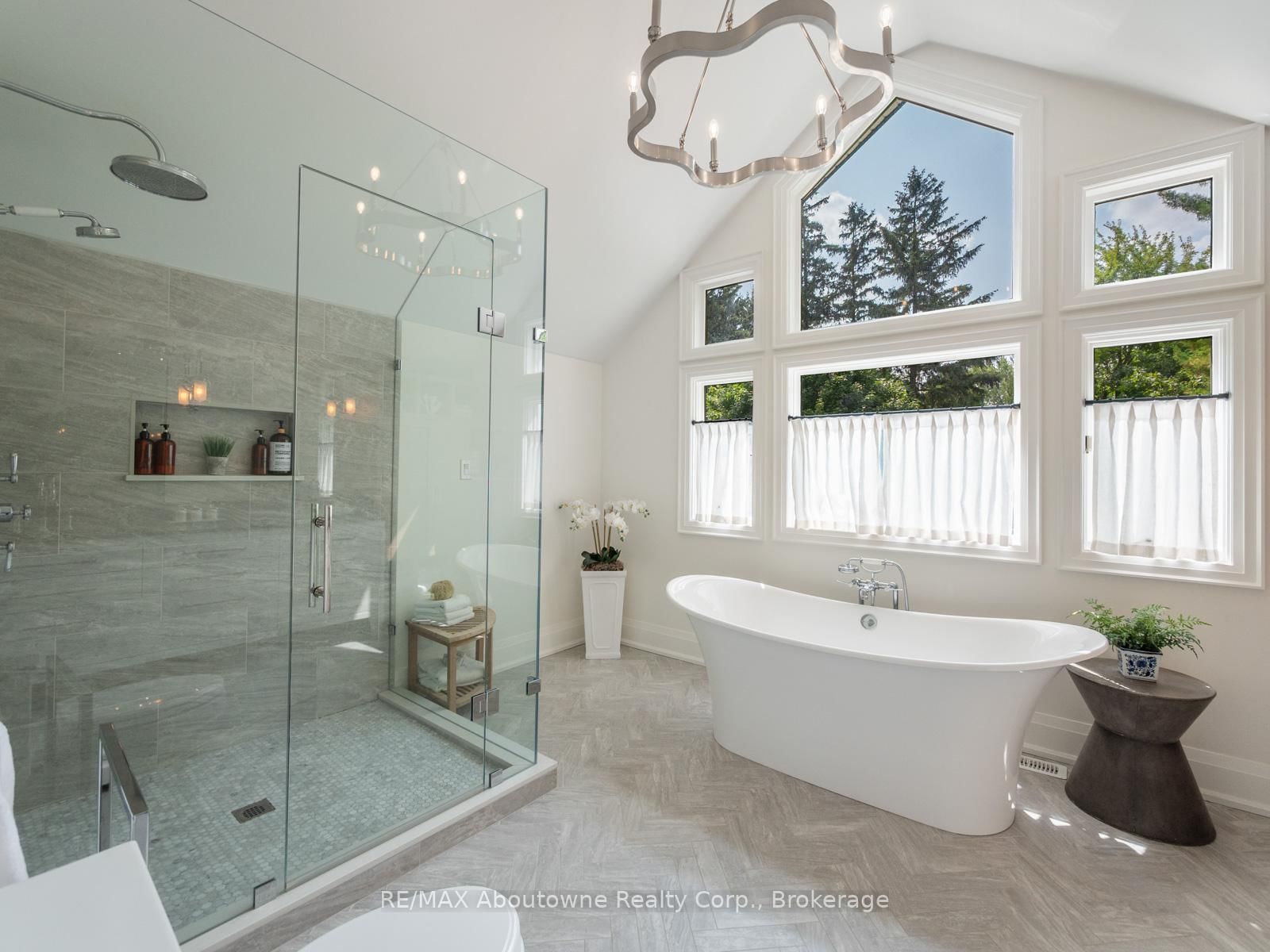 74 West Street • Oakville, ON photo 21