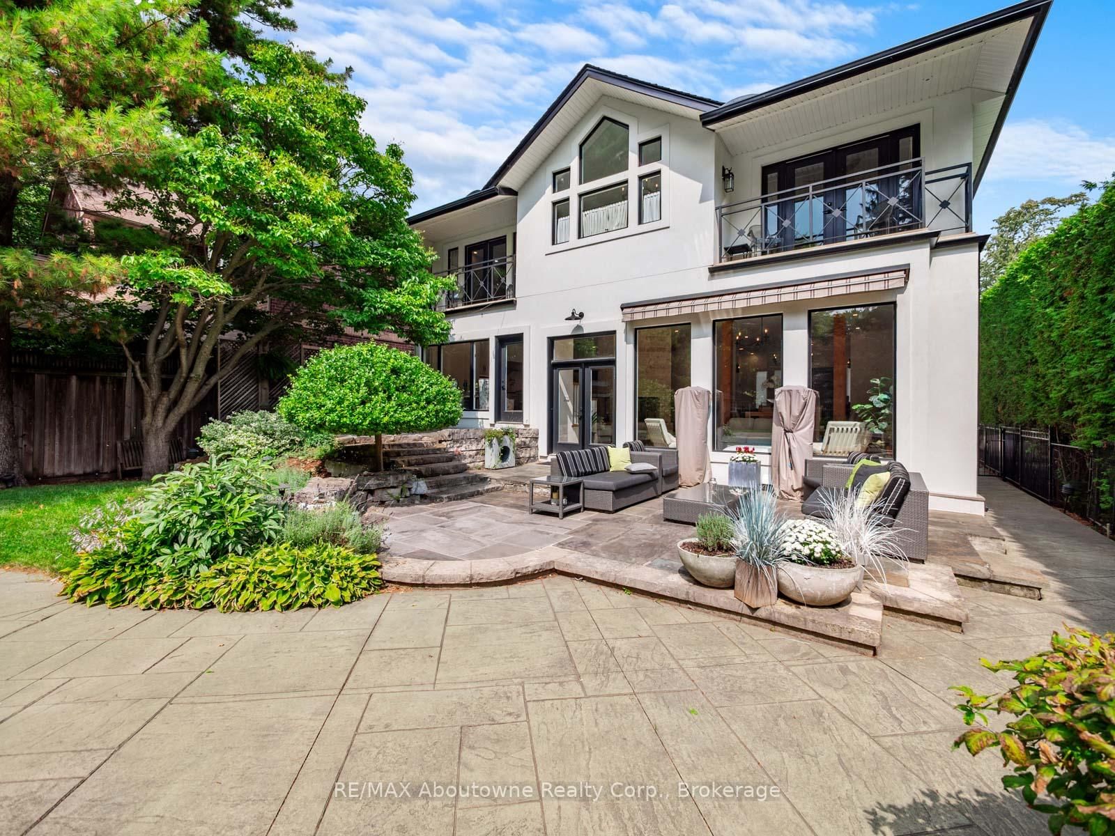 74 West Street • Oakville, ON photo 38