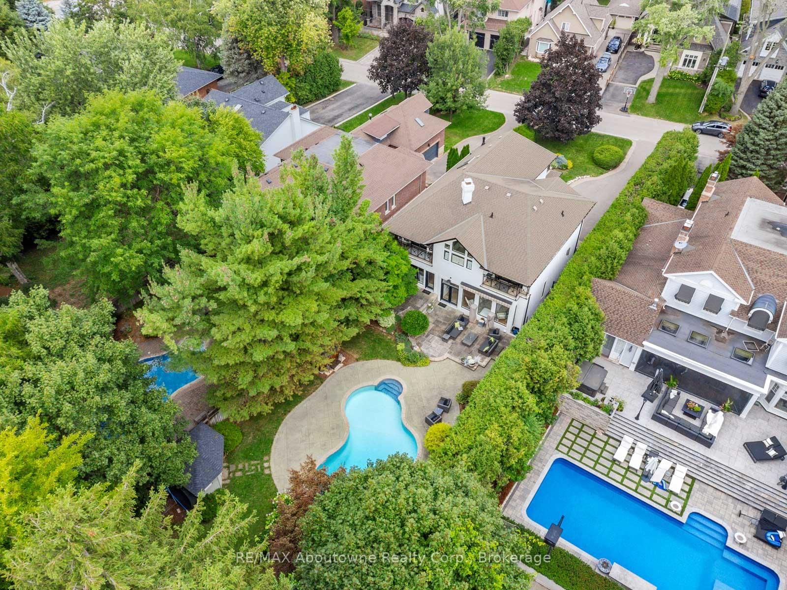 74 West Street • Oakville, ON photo 46
