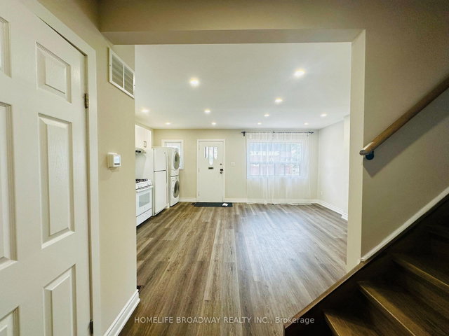 Main Fl - 55 Fairbank Avenue E