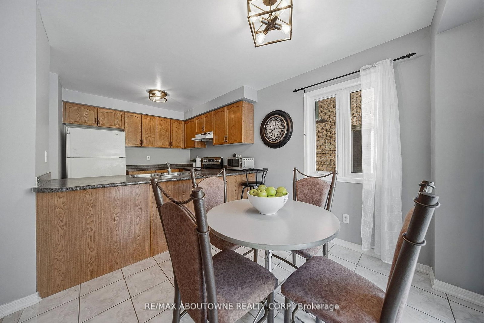 23 Arabia Gate • Brampton, ON photo 13