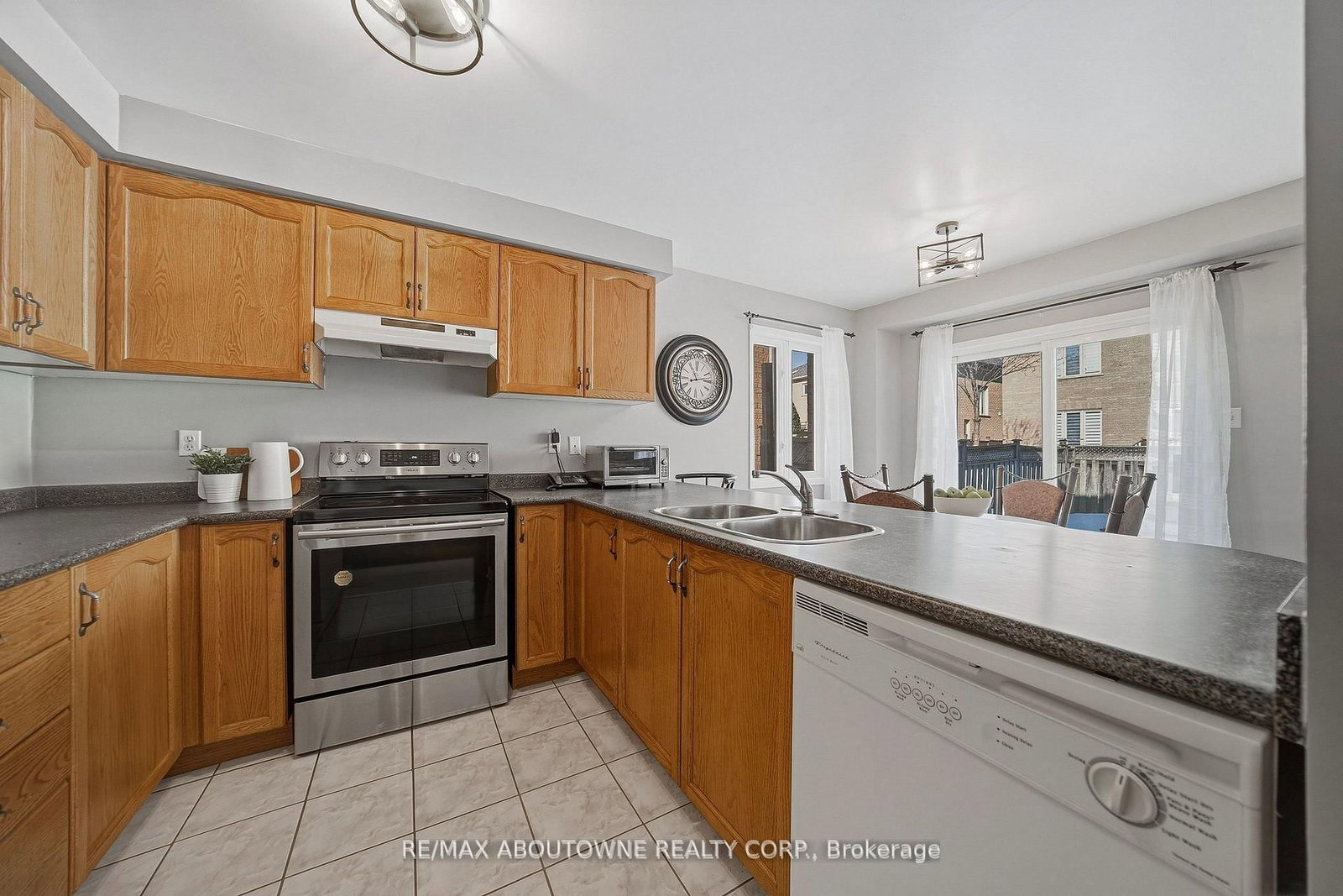 23 Arabia Gate • Brampton, ON photo 14
