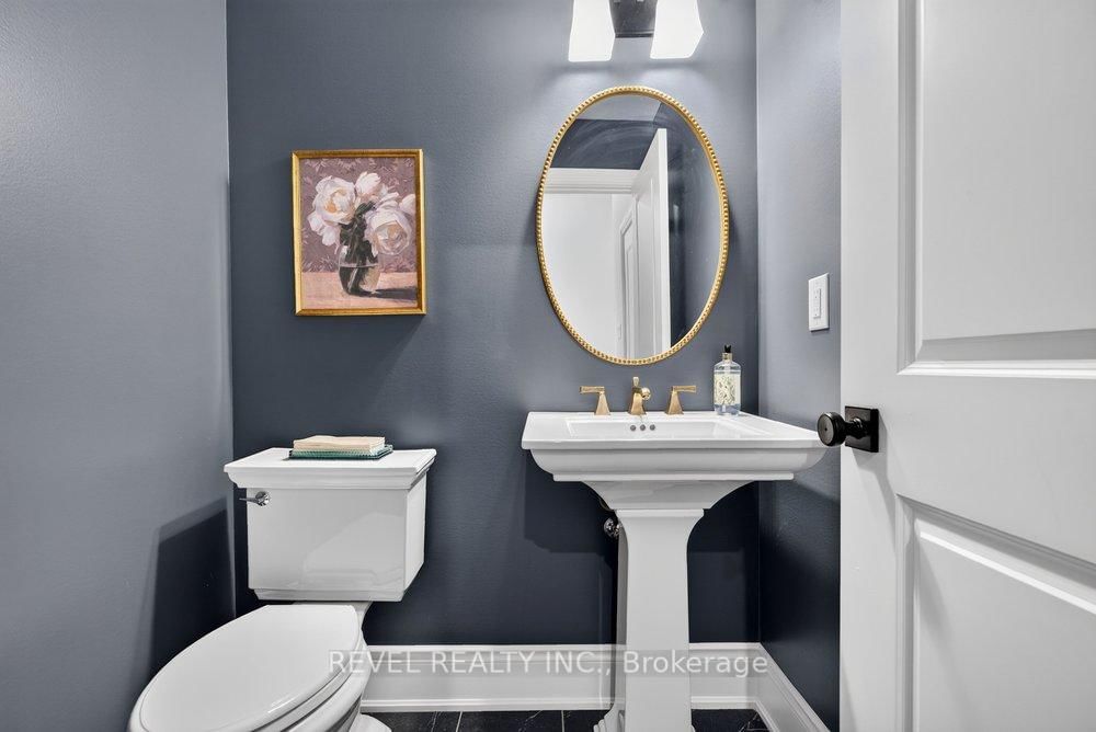 3173 Maplehill Drive • Burlington, ON photo 24