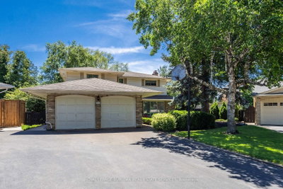 304 Oakwood Court