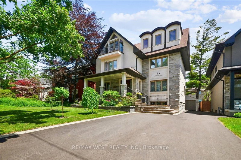 11 Hillcroft Drive