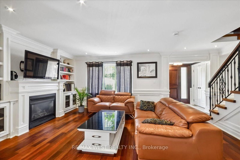 11 Hillcroft Drive