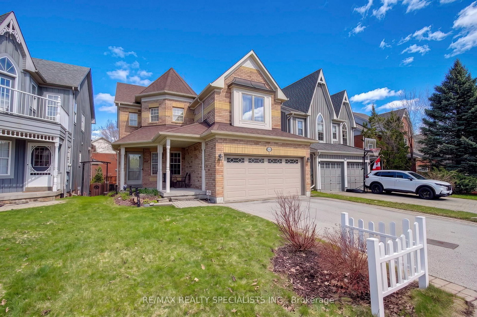6960 Historic Trail • Mississauga, ON photo 1