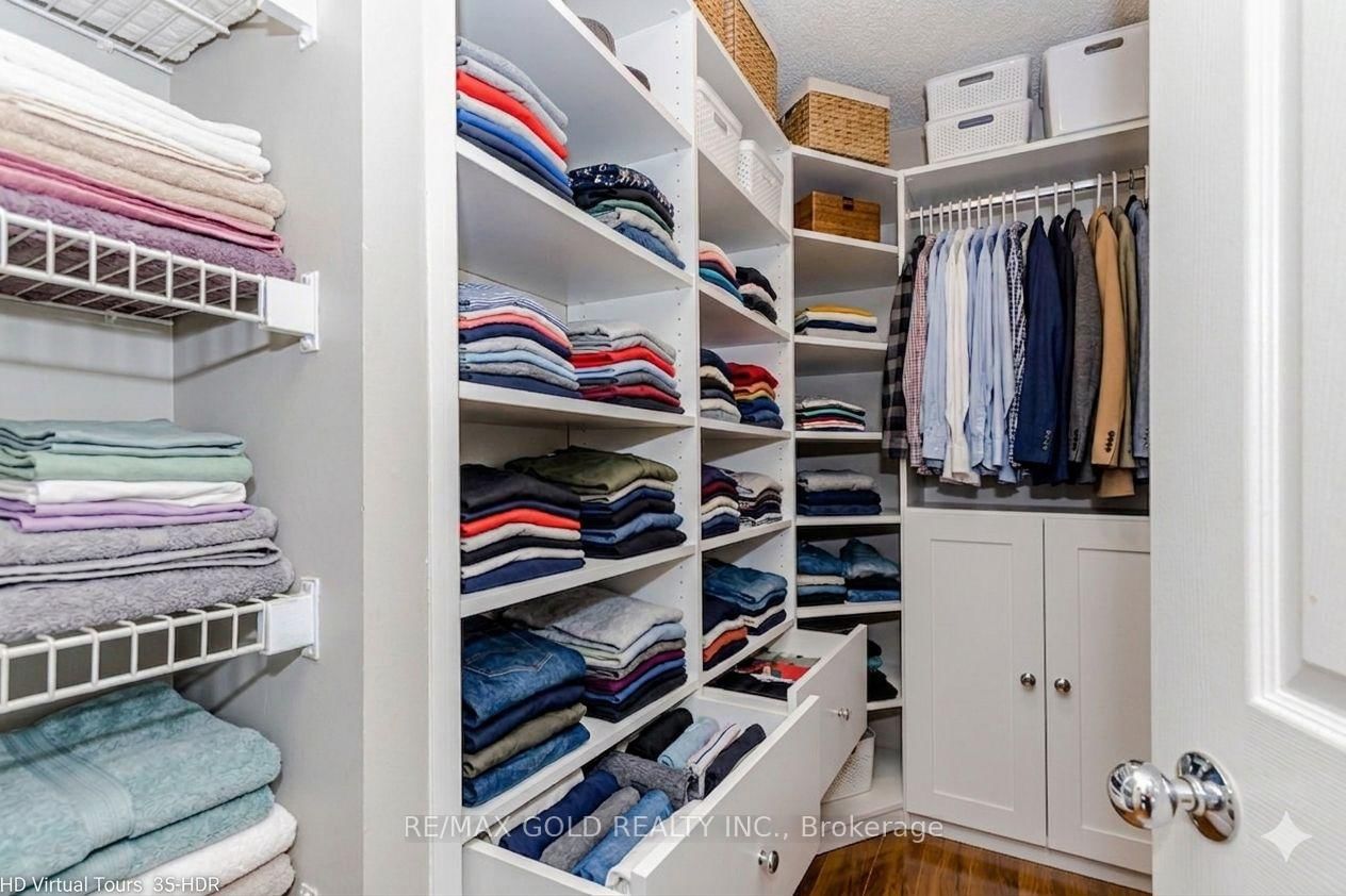 325 Webb Drive • #PH 201 • Mississauga, ON photo 36