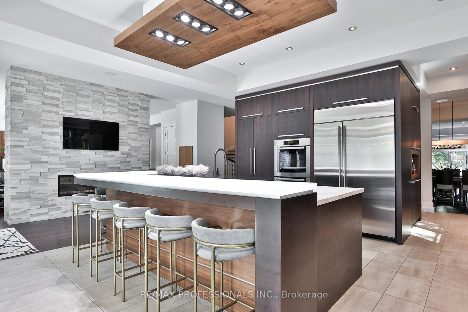 262 Maple Grove Drive • Oakville, ON photo 11