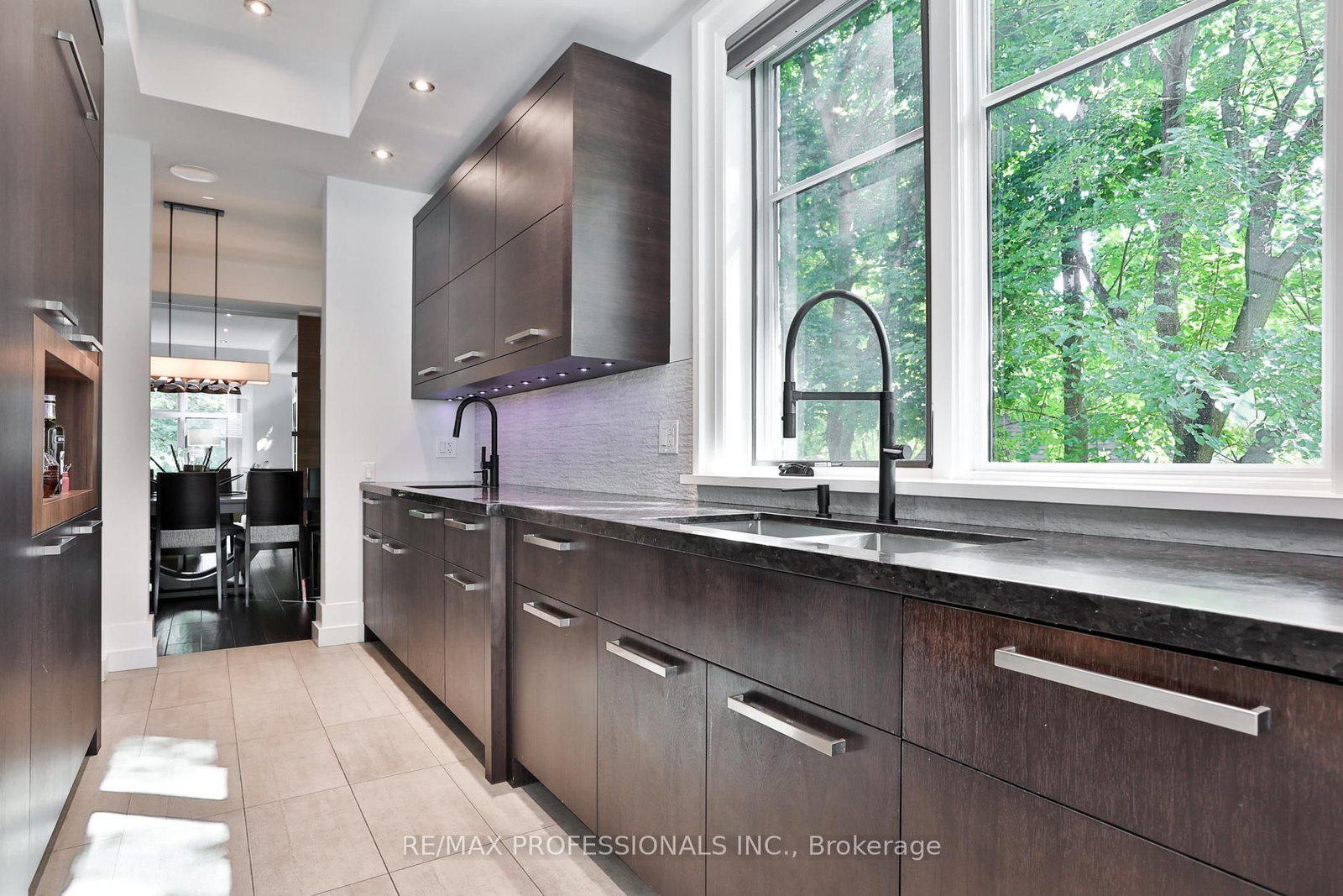 262 Maple Grove Drive • Oakville, ON photo 13