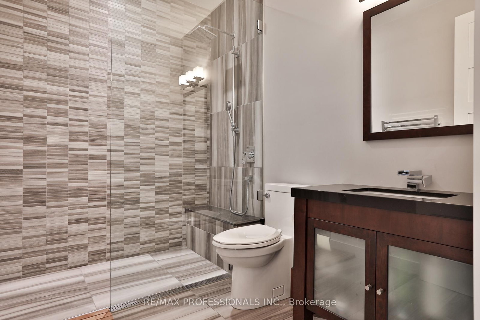 262 Maple Grove Drive • Oakville, ON photo 31