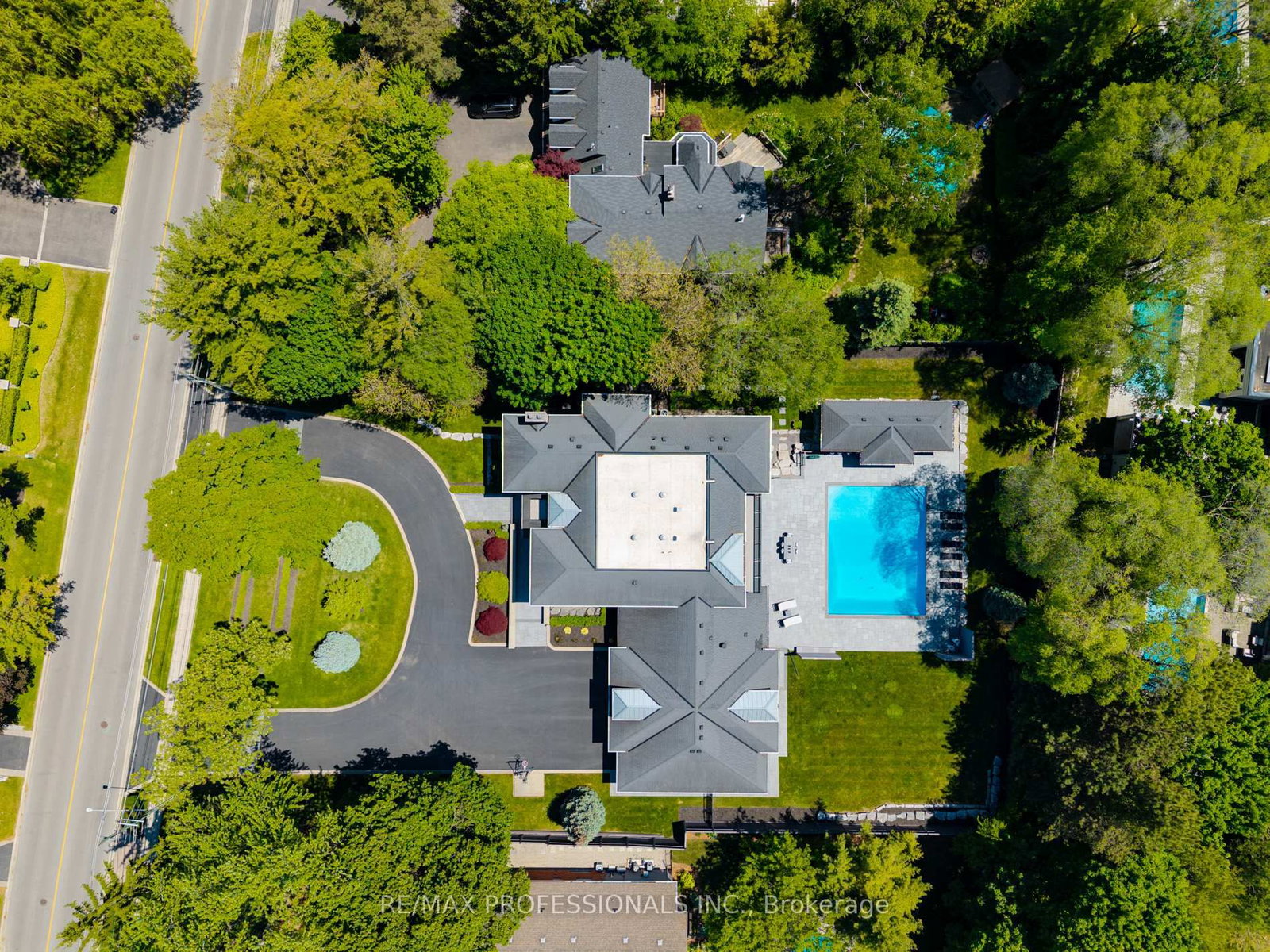 262 Maple Grove Drive • Oakville, ON photo 50